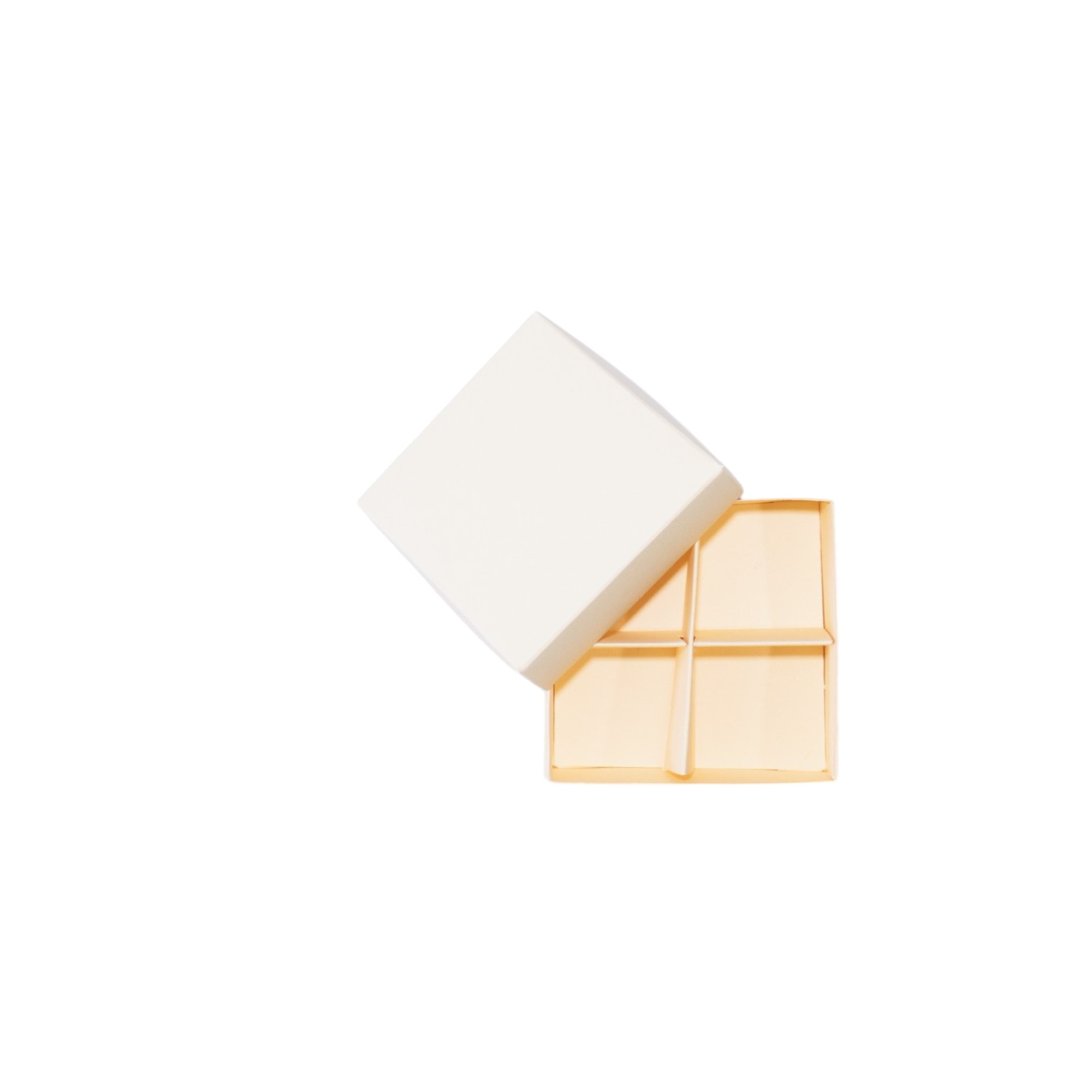 4er Pralinenschachtel „Sirio“ mit Kartondeckel in Creme, Draufsicht