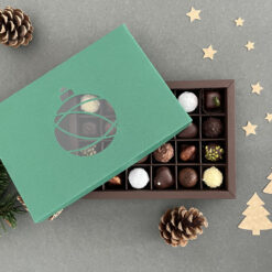 Pralinenschachtel_Klarsichtfenster_Weihnachten_Design_Weihnachtskugel_24-Pralinen