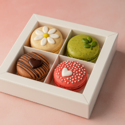 Premium 4er Macaron-Verpackung flach mit Kartonstegen